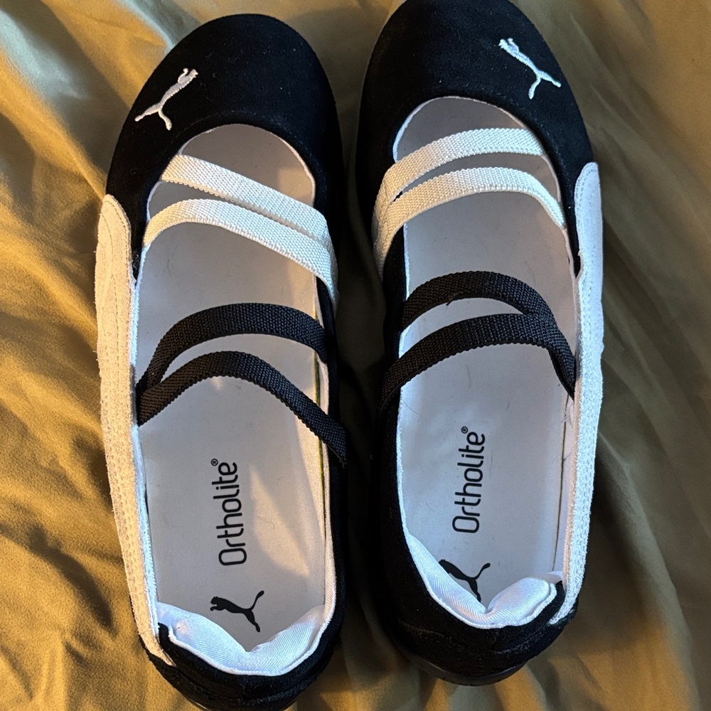 Puma Women's Black and White Ortholite Flats BRAND NEW NEVER WORN